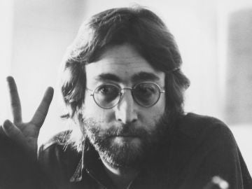 John Lennon y su lucha por la paz John Lennon y su lucha por la paz