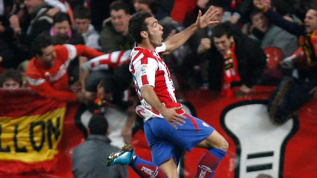 David Barral celebra su gol ante el Barça