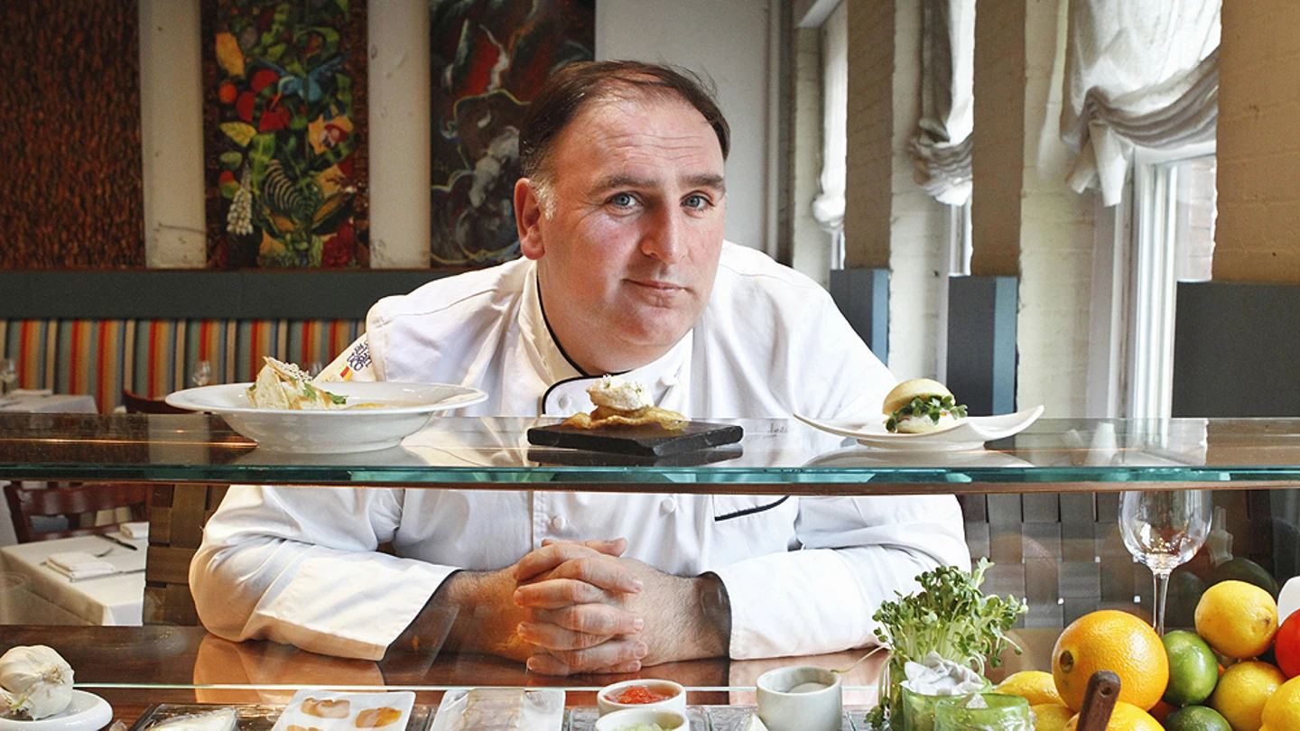 El chef asturiano en 'Minibar' su establecimiento en Washington. El chef asturiano en 'Minibar' su establecimiento en Washington.