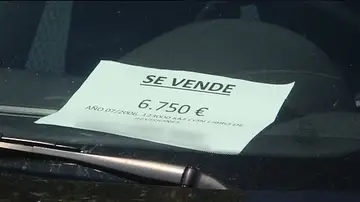Compra venta de coches de segunda mano en plena vía pública Compra venta de coches de segunda mano en plena vía pública