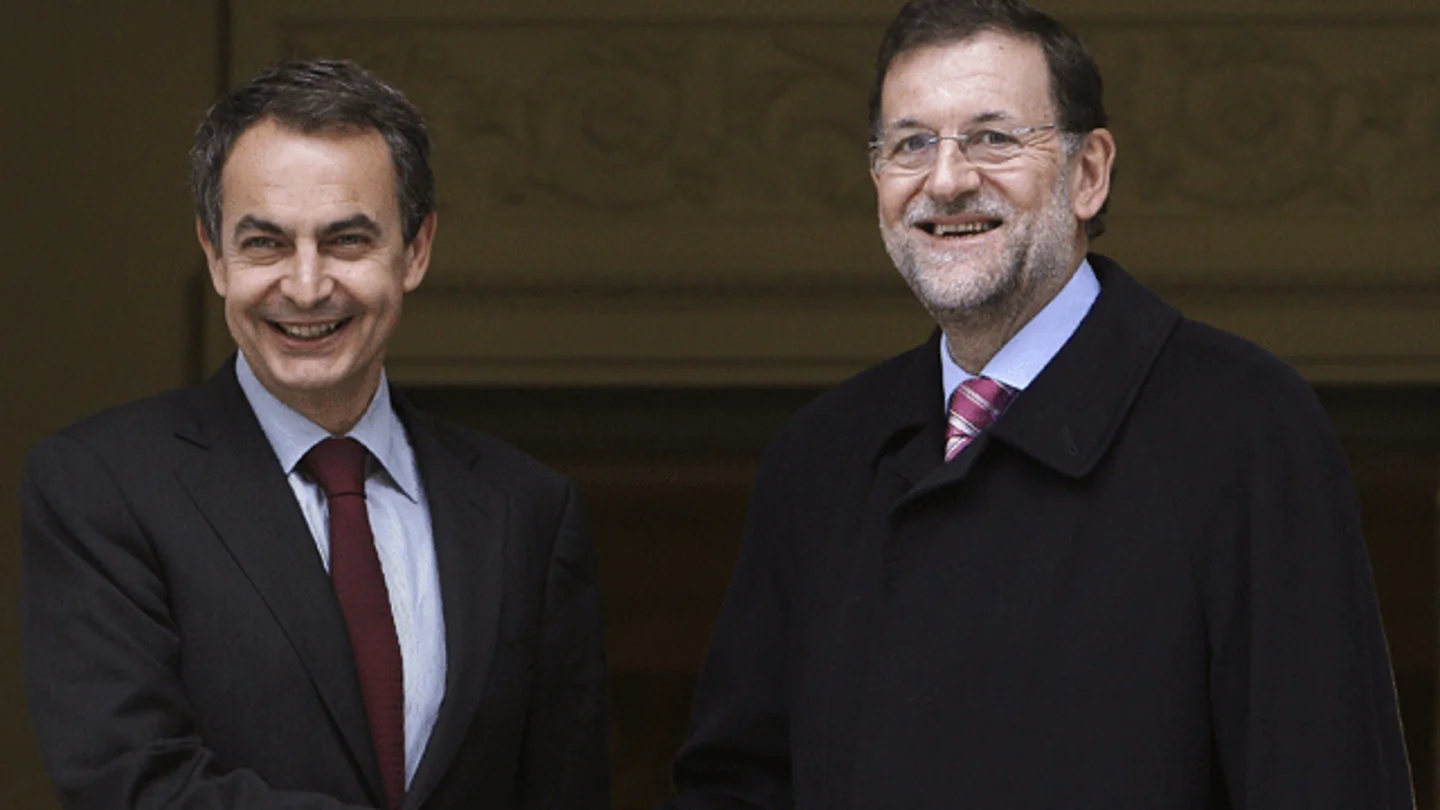 Mariano Rajoy y Zapatero, en Moncloa Mariano Rajoy y Zapatero, en Moncloa