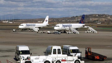 Aviones de Spanair en el aeropuerto