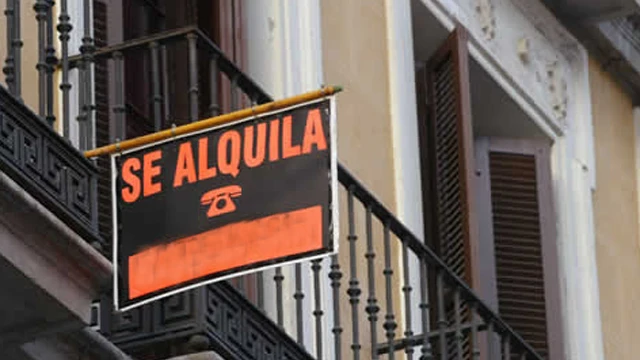 Cartel de 'Se alquila' en un edificio