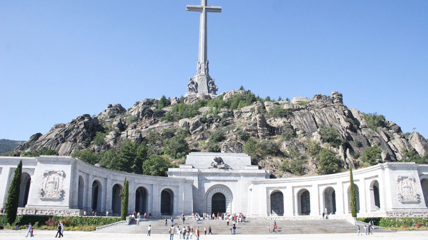 Valle de los Ca&iacute;dos