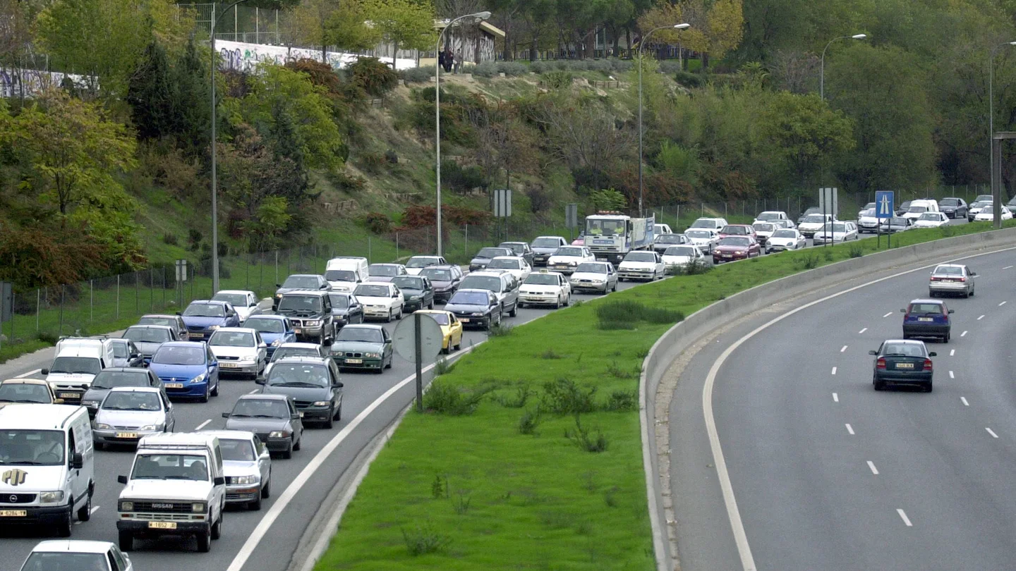 Coches circulando Coches circulando