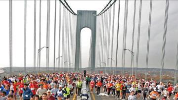 Miles de corredores protagonizan su maratón particular en Central Park