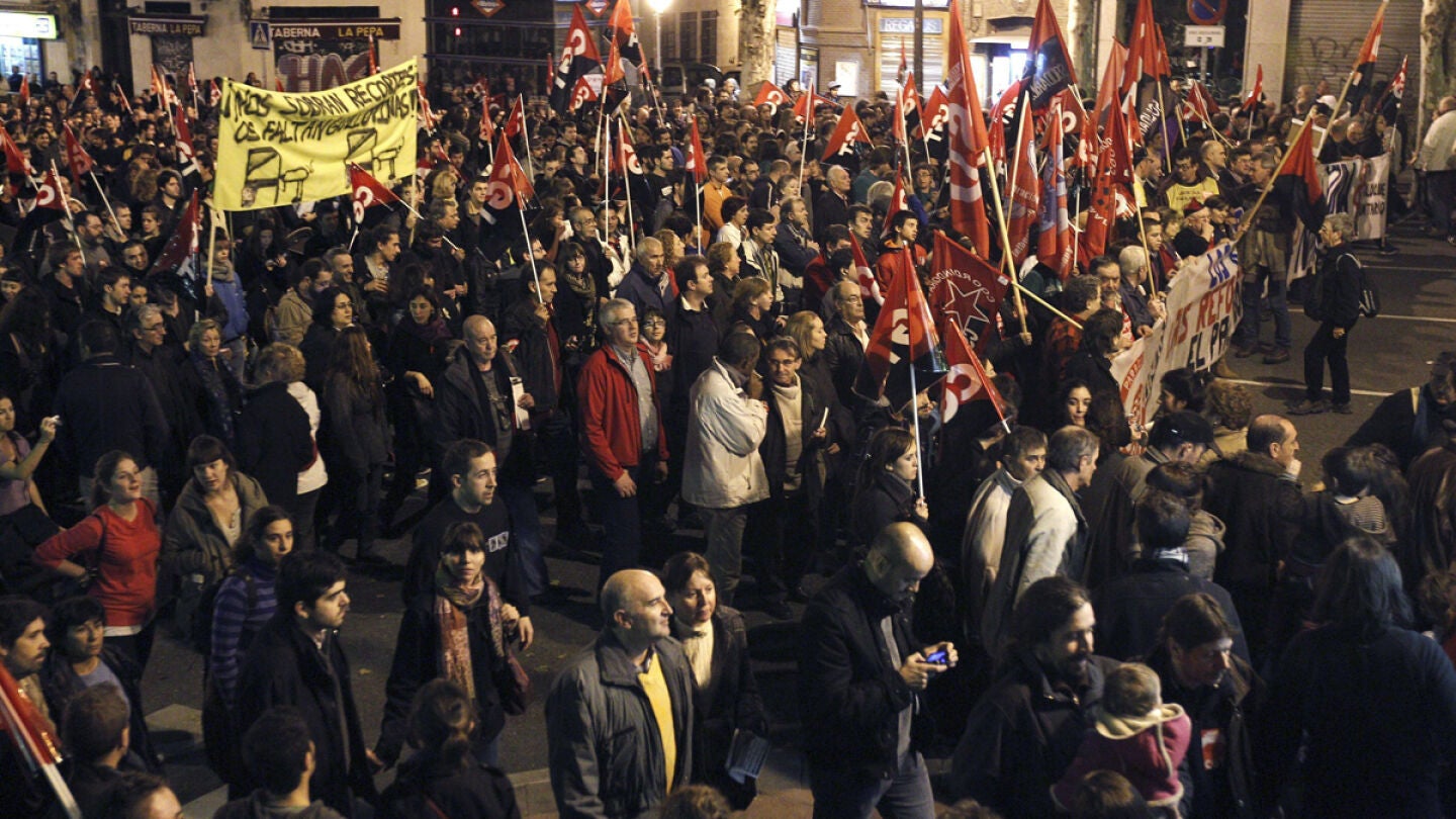 Asistentes a la manifestaci&oacute;n de los sindicatos en Madrid