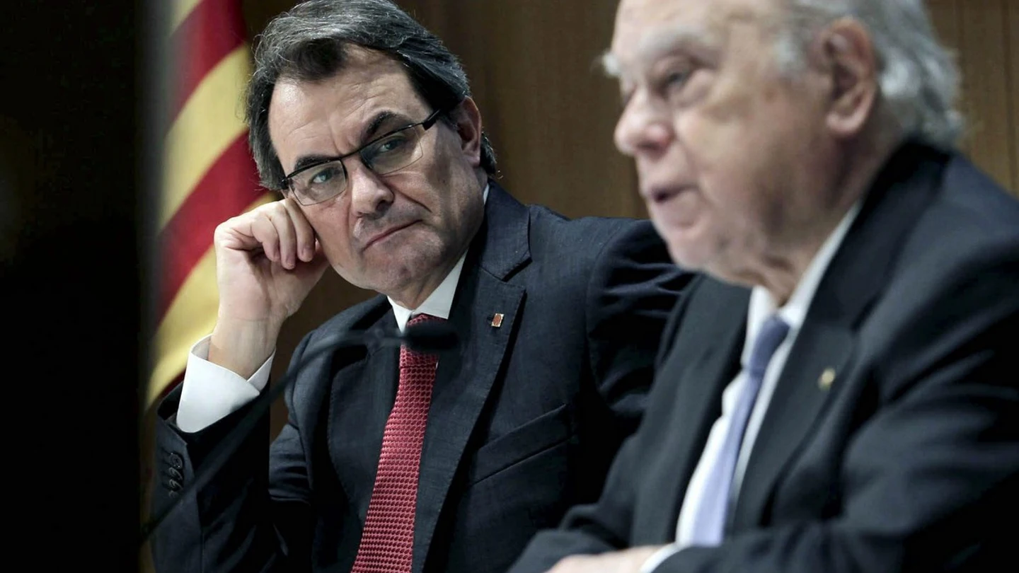 El presidente de la Generalitat, Artur Mas, junto al expresidente Jordi Pujol El presidente de la Generalitat, Artur Mas, junto al expresidente Jordi Pujol