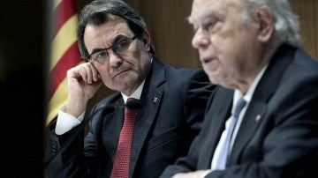 El presidente de la Generalitat, Artur Mas, junto al expresidente Jordi Pujol
