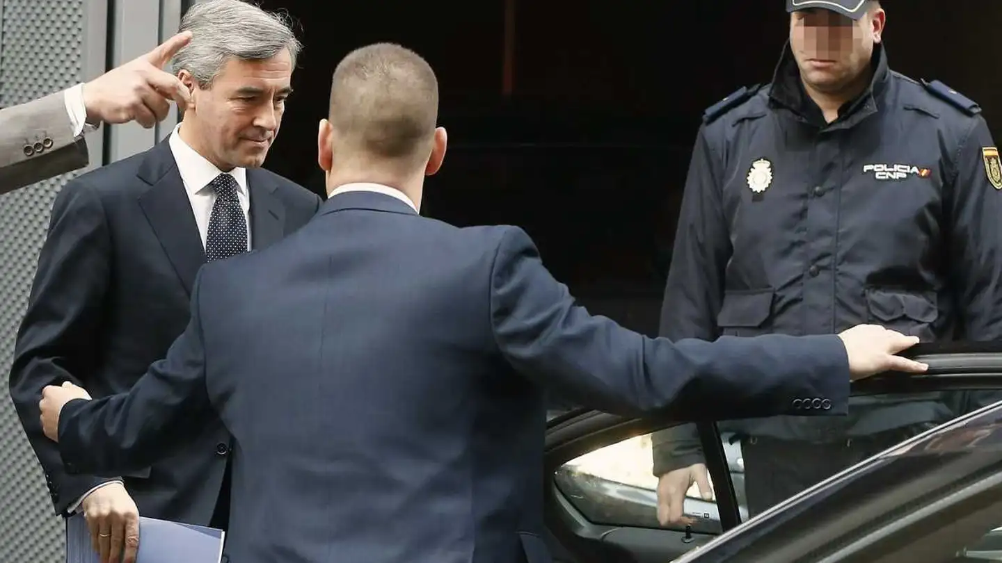 Acebes llega a la Audiencia Acebes llega a la Audiencia