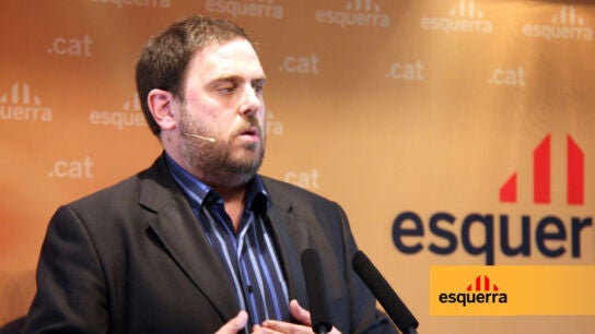 Junqueras renuncia al sobresueldo, asesores y coche del jefe de la oposici&oacute;n