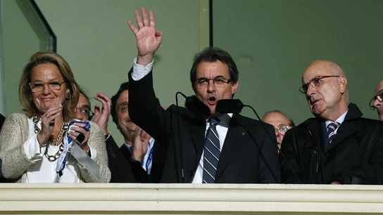 Mas saluda tras las elecciones Mas saluda tras las elecciones