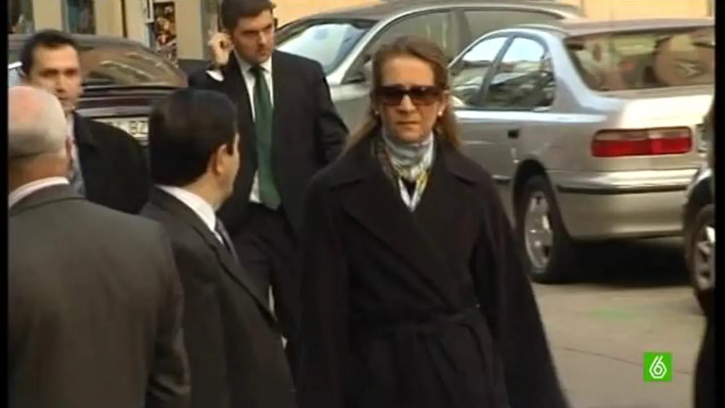 La Infanta Elena visita al rey La Infanta Elena visita al rey