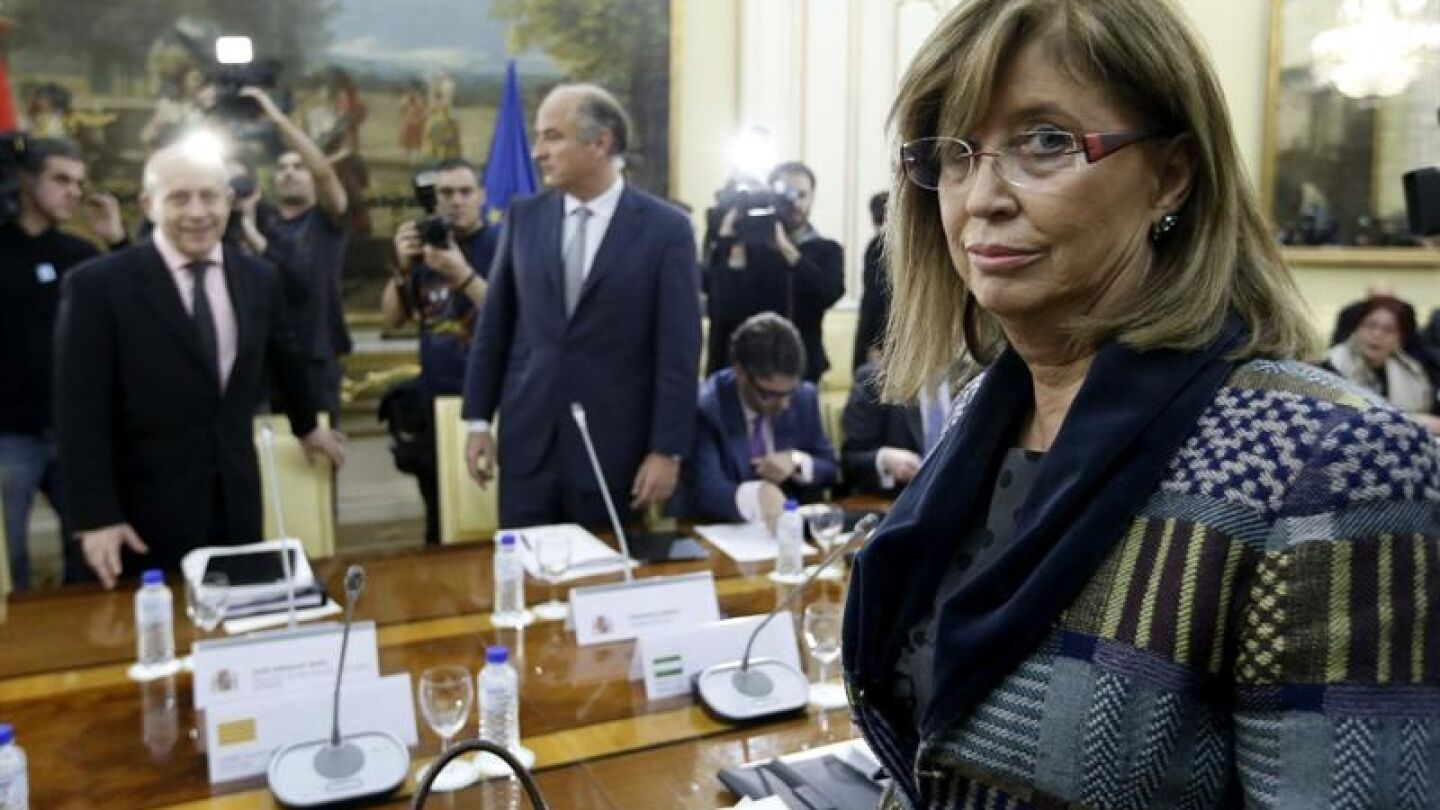 Plant&oacute;n de la consellera catalana de Educaci&oacute;n a Jos&eacute; Ignacio Wert.