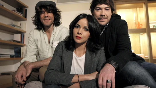 Juan Luis Suárez, Raquel del Rosario y David Feito, los tres miembros del grupo "El sueño de Morfeo" Juan Luis Suárez, Raquel del Rosario y David Feito, los tres miembros del grupo "El sueño de Morfeo"