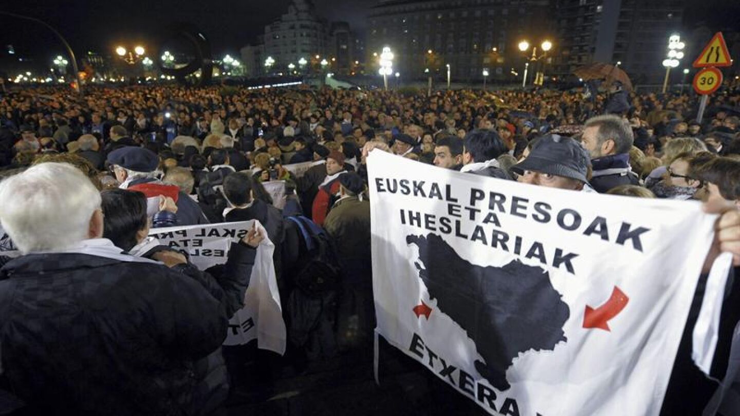 Un momento de la manifestaci&oacute;n convocada por la plataforma de apoyo a los presos de ETA