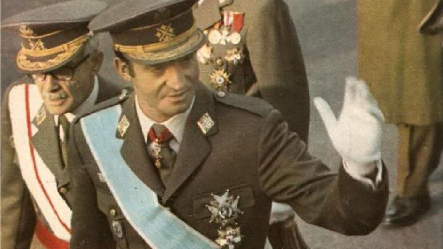 El 22 de noviembre de 1975 es proclamado rey de Espa&ntilde;a
