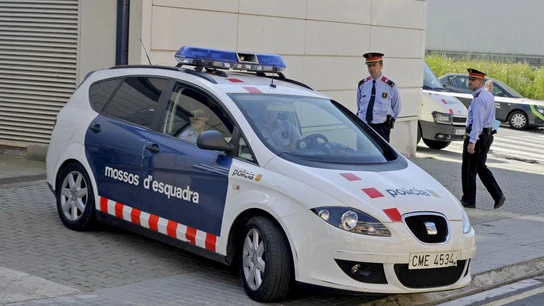 Imagen de archivo de un coche de los Mossos d'Esquadra Imagen de archivo de un coche de los Mossos d'Esquadra