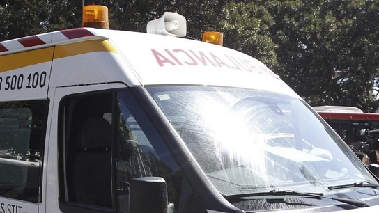 Imagen de una ambulancia. Imagen de una ambulancia.