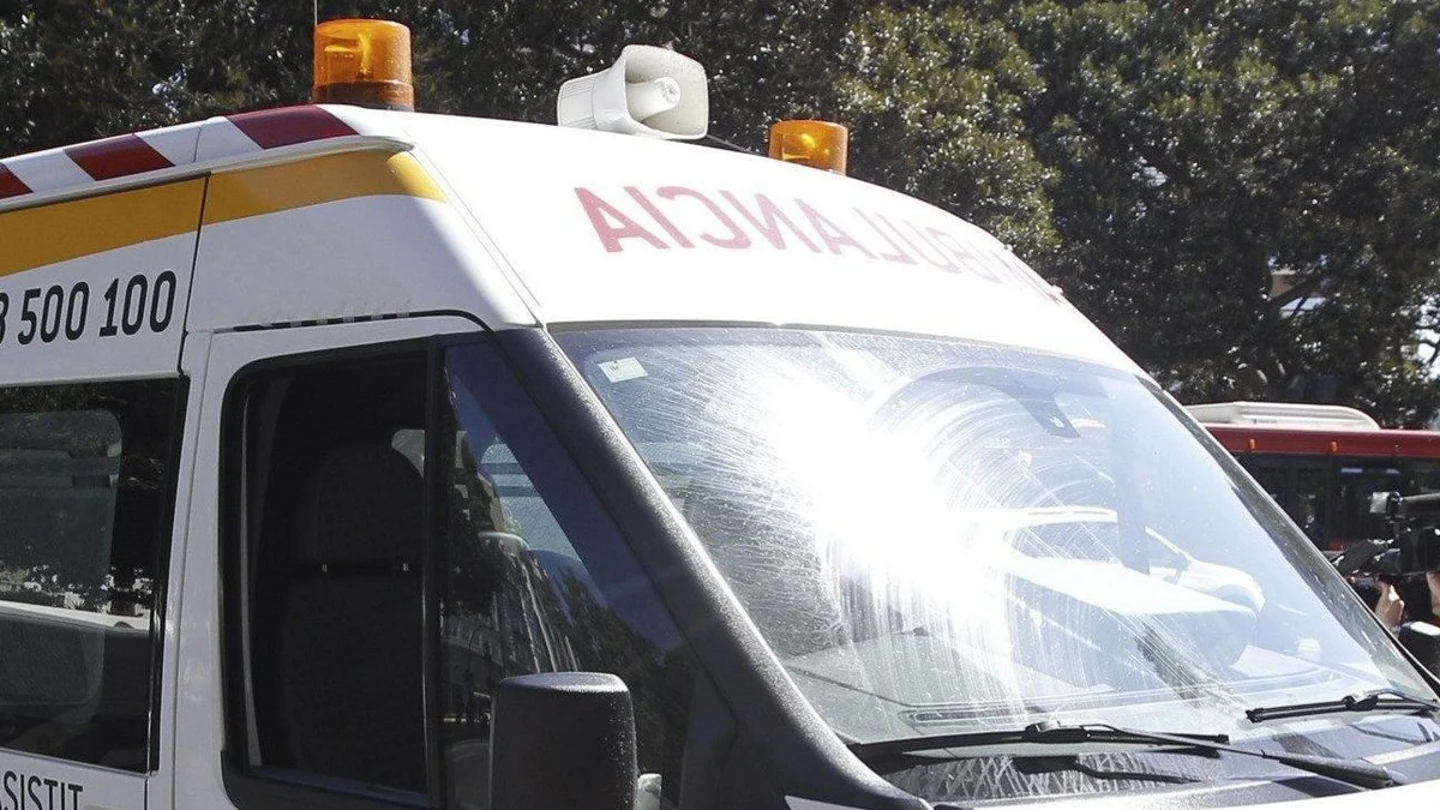 Imagen de una ambulancia. Imagen de una ambulancia.
