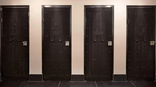 Portones de los baños del hotel Portones de los baños del hotel