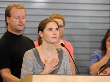 Amanda Knox durante el juicio de 2011 Amanda Knox durante el juicio de 2011