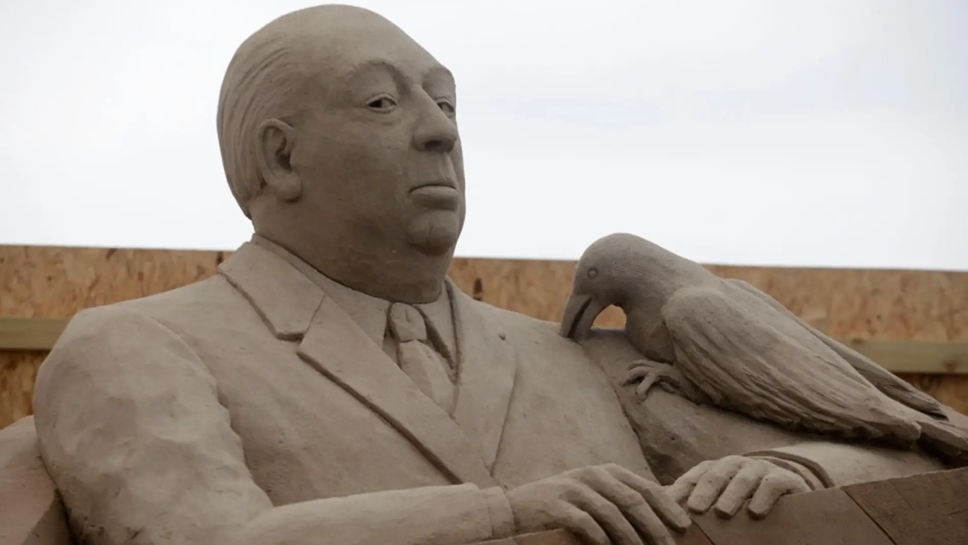 Estatua de Alfred Hitchcock 