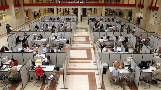 Interior de una administración de la Agencia Tributaria en Madrid. Interior de una administración de la Agencia Tributaria en Madrid.