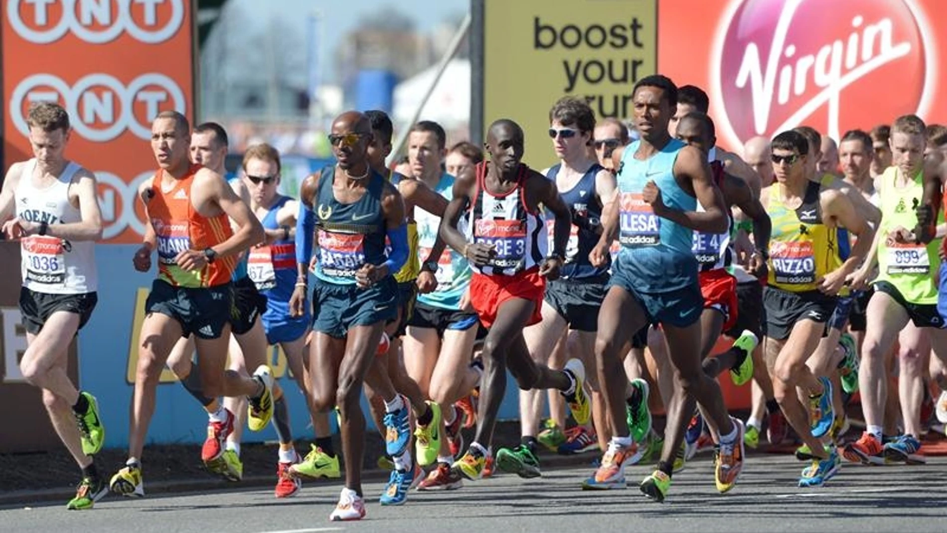 El maratón de Londres homenajea a las víctimas de Boston entre fuertes medidas de seguridad