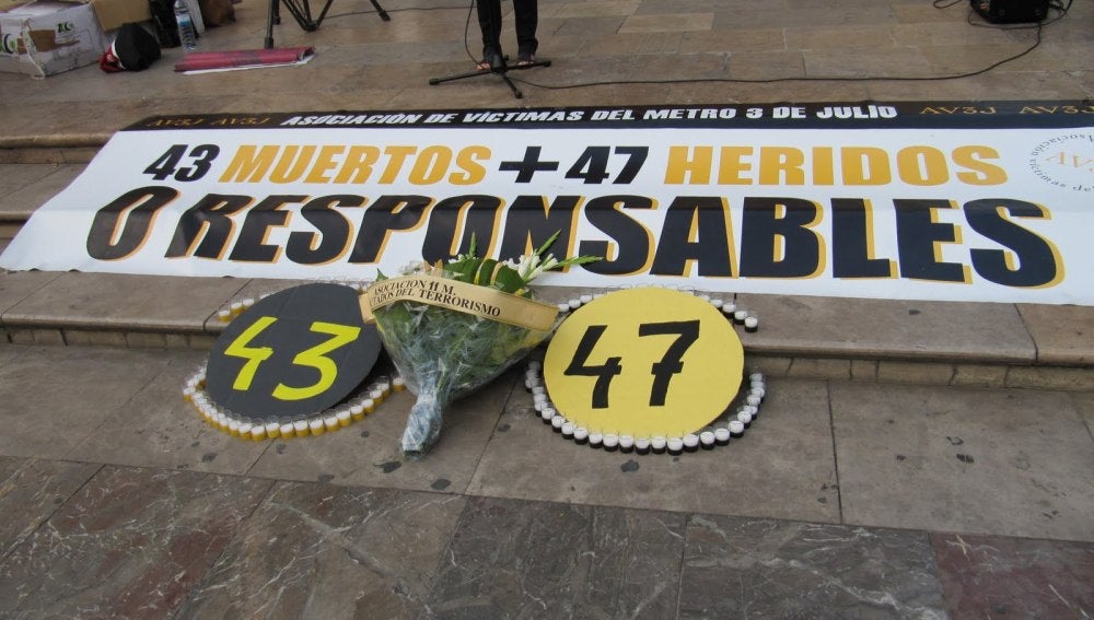Homenaje en memoria de las víctimas del accidente de metro de Valencia en 2006