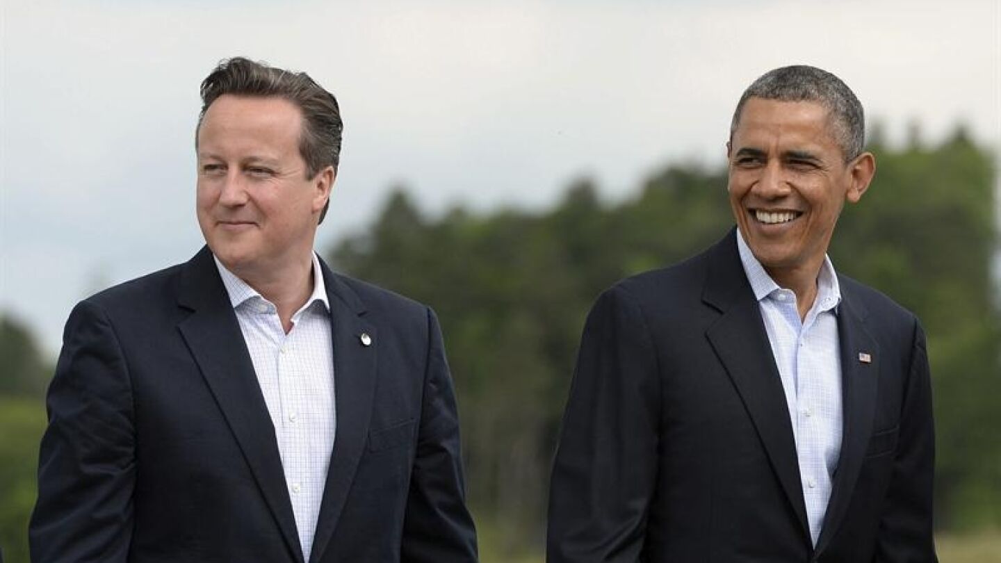 El presidente estadounidense, Barack Obama, junto al primer ministro brit&aacute;nico, David Cameron