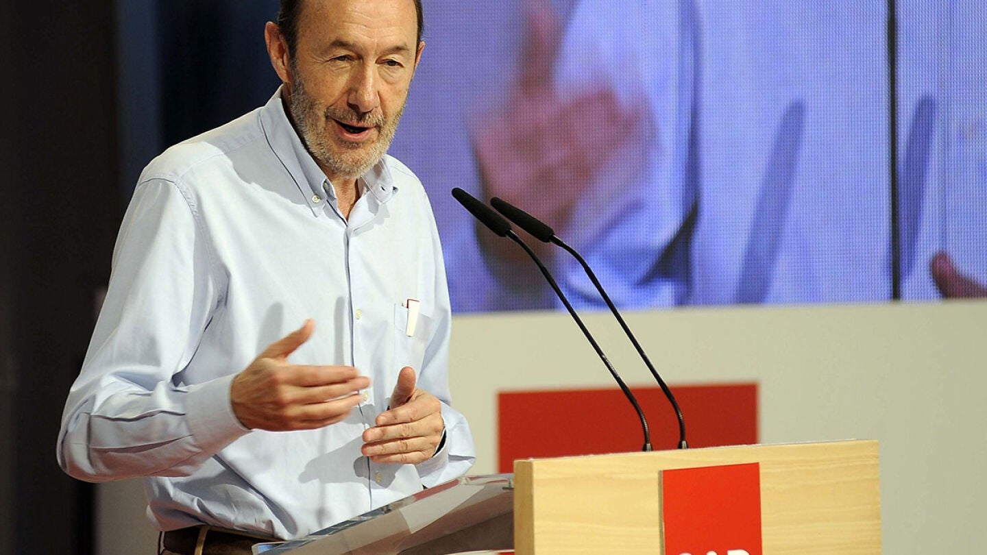 Rubalcaba: "La Raz&oacute;n de la privatizaci&oacute;n sanitaria no es por ahorrar, la raz&oacute;n es ideol&oacute;gica"