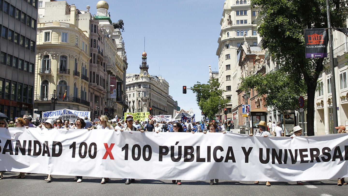 La Marea Blanca vuelve a la calle en defensa de una sanidad p&uacute;blica