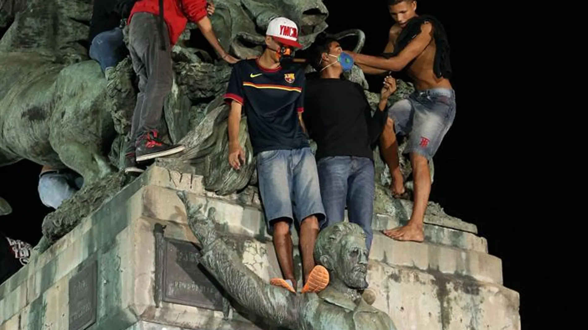 Un grupo de manifestantes brasileños durante las protestas