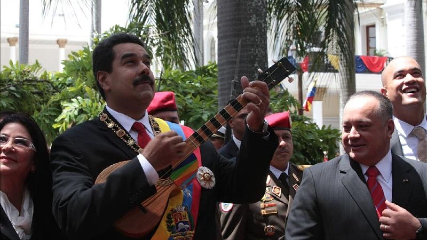 Maduro durante los actos conmemorativos del aniversario n&uacute;mero 202 de la independencia de Venezuela
