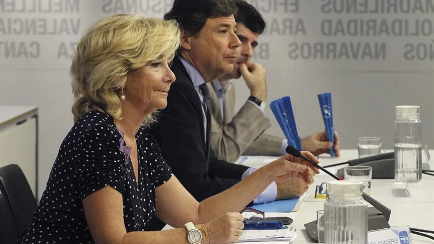 Esperanza Aguirre en la reunión del Comité Ejecutivo Regional Esperanza Aguirre en la reunión del Comité Ejecutivo Regional