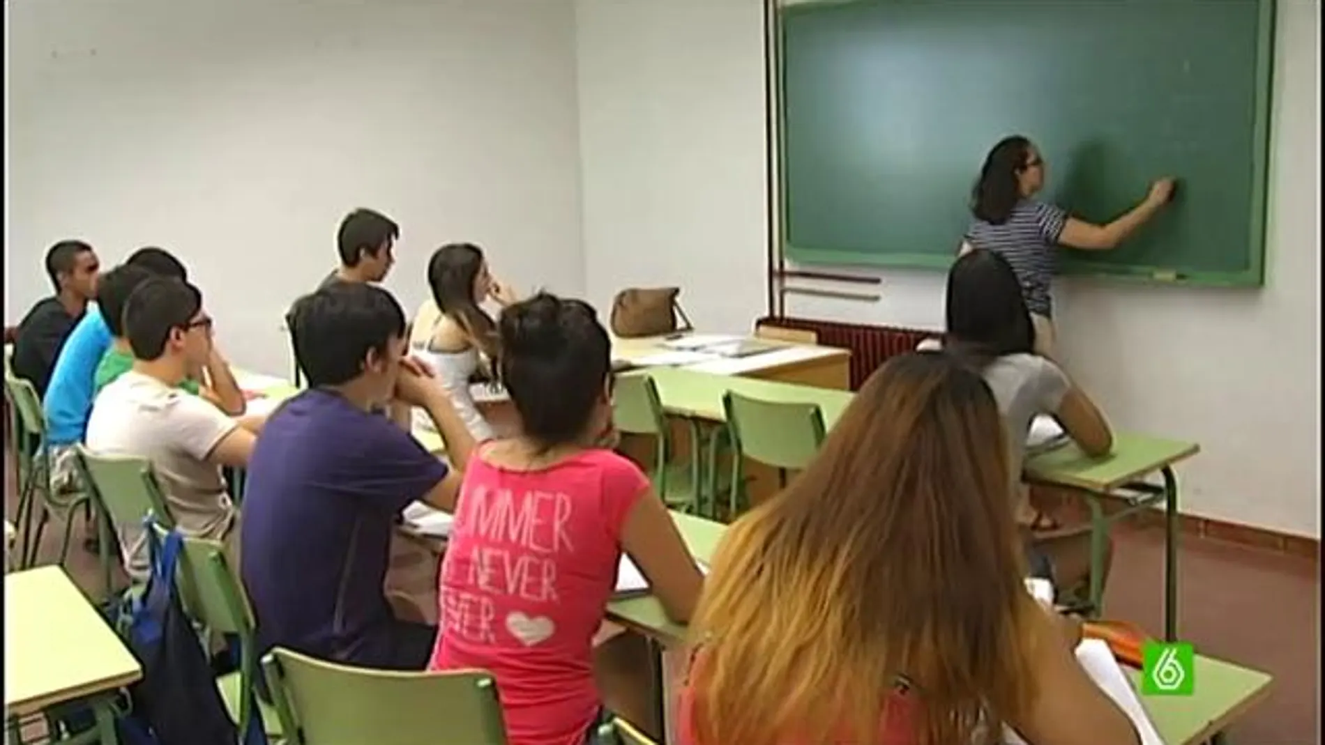Profesores de Castilla-La Mancha denuncian el programa de clases particulares gratuitas de la Junta