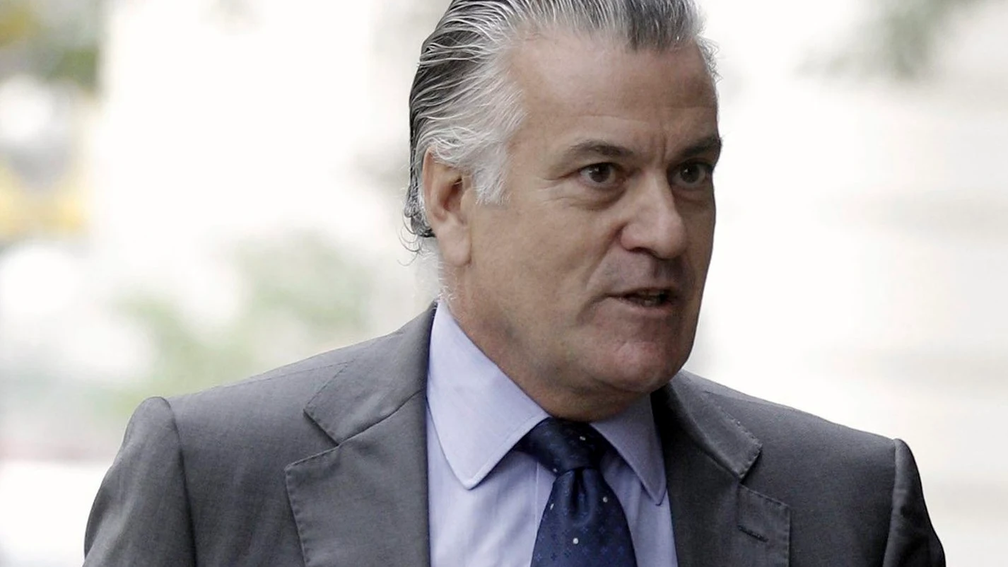 Luis B&aacute;rcenas