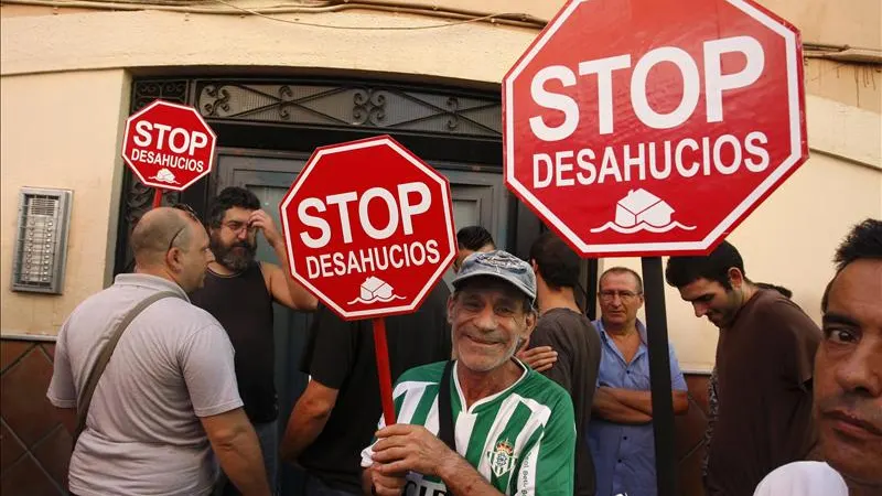 Concentración ciudadana contra un desahucio