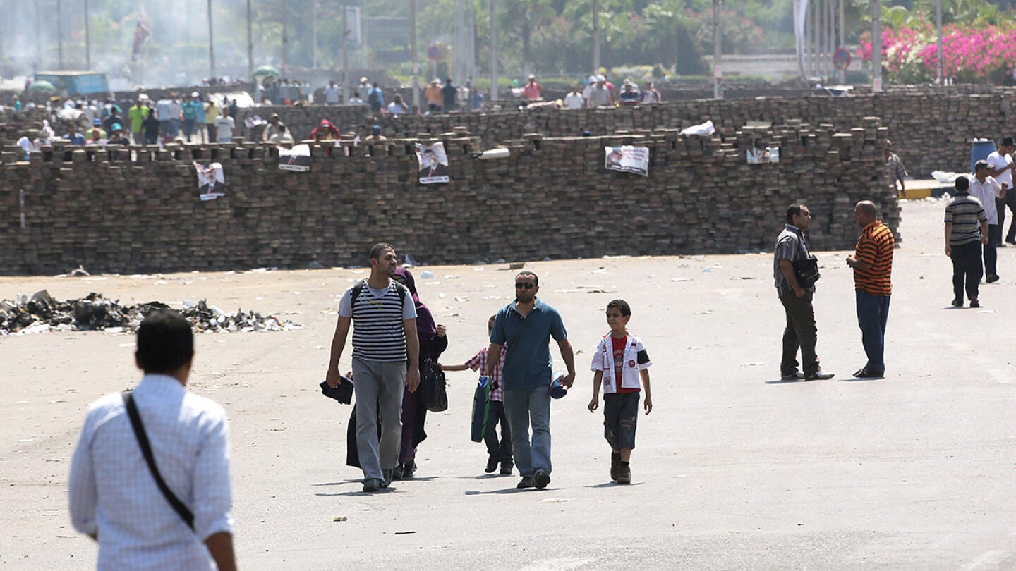 La espiral de violencia en Egipto conduce al pa&iacute;s al borde de la guerra