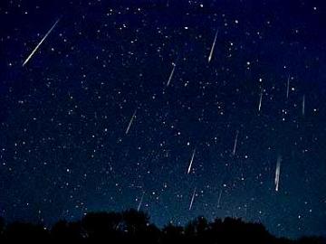 Perseidas o 'lluvia de estrellas' Perseidas o 'lluvia de estrellas'