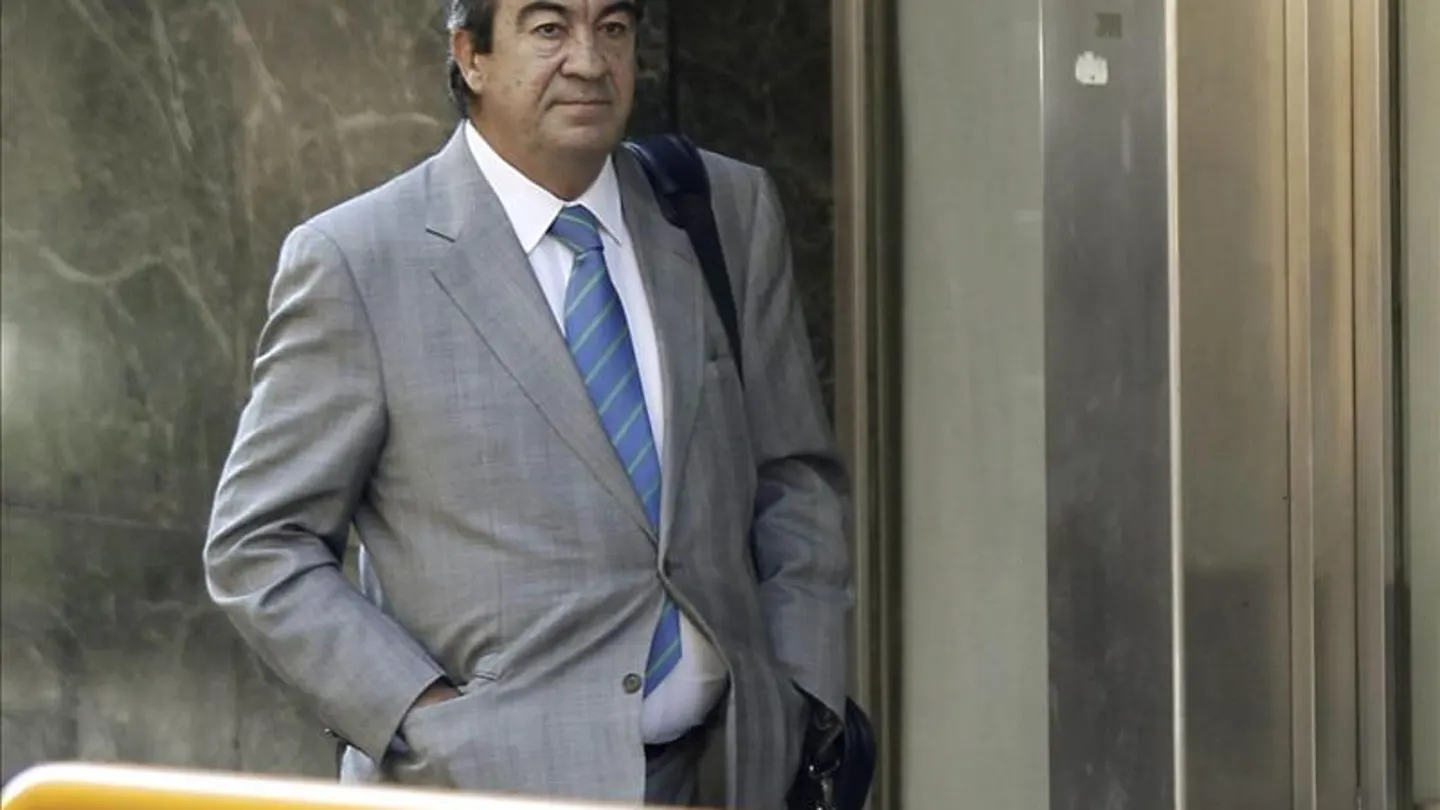 Álvarez Cascos llegando a la Audiencia Nacional Álvarez Cascos llegando a la Audiencia Nacional