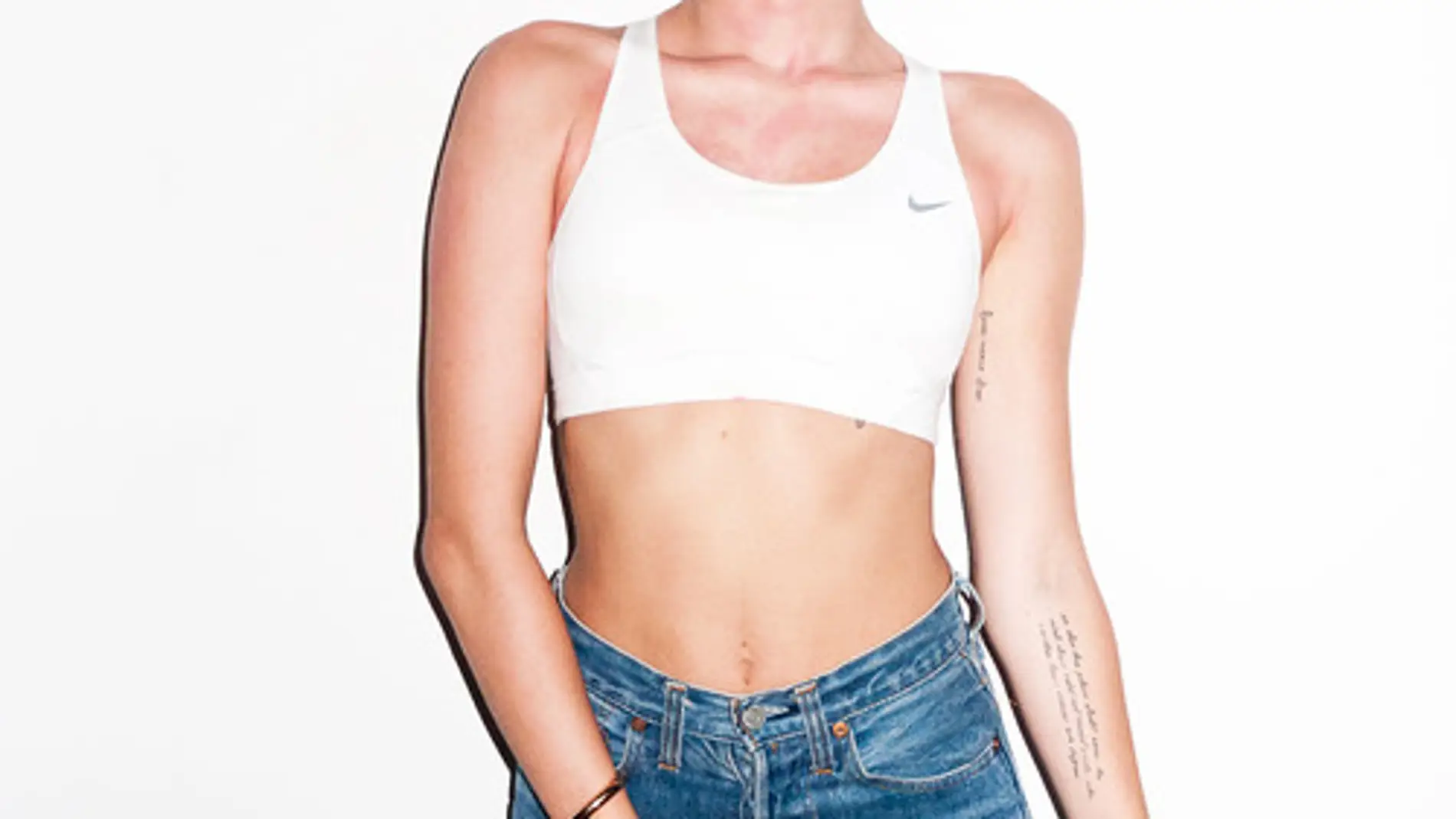 Una 'orgásmica' Miley Cyrus frente al objetivo