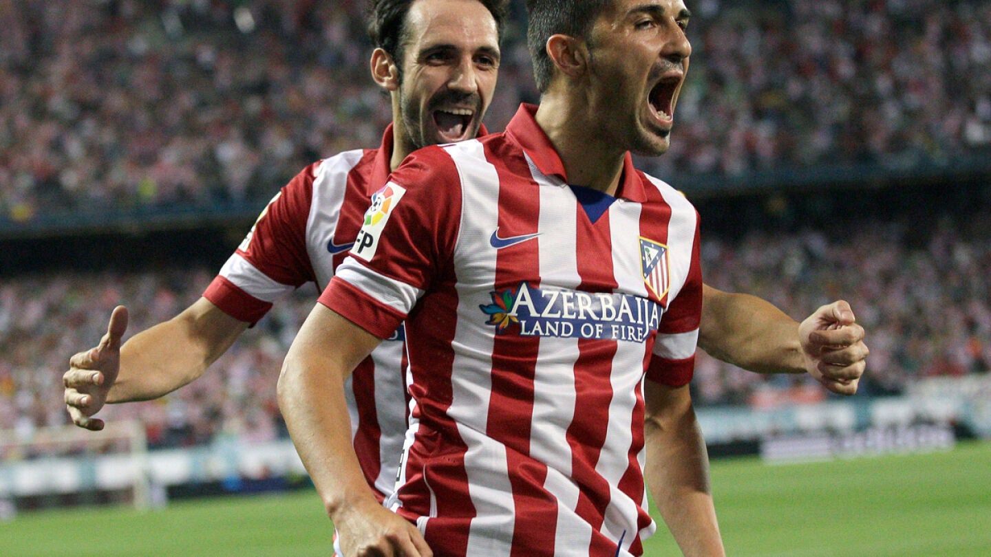 David Villa celebra un gol con el Atlético