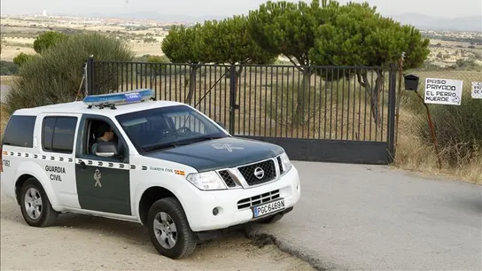 Imagen de un coche de la Guardia Civil en Madrid.  Imagen de un coche de la Guardia Civil en Madrid.