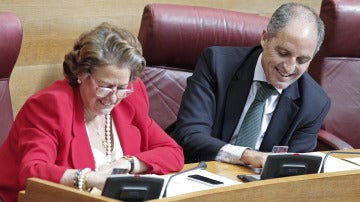 El expresidente valenciano Francisco Camps y a la alcaldesa de la ciudad, Rita Barberà.