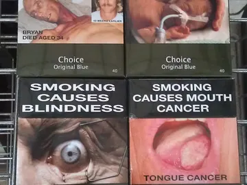 Cajetillas de tabaco con imágenes de enfermedades Cajetillas de tabaco con imágenes de enfermedades