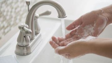 La buena higiene podría aumentar la posibilidad de desarrollar Alzheimer