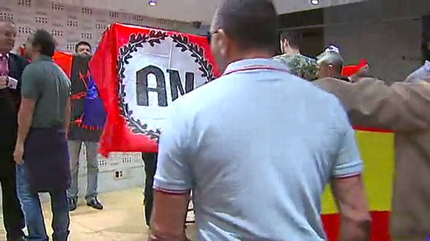 Radicales en la librer&iacute;a Blanquerna de Madrid