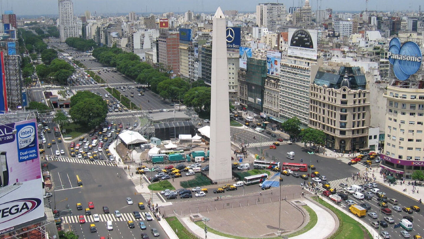 La calle m&aacute;s ancha, 9 De Julio en Buenos Aires, Argentina